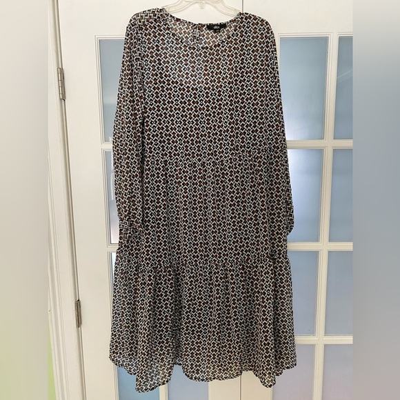 Ellos Women's Plus Black Geometric Print Sheer Overlay Tiered Dress Size 18/20 - Picture 5 of 17